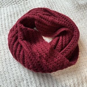 Chic Maroon Knit Scarf